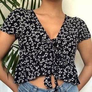 Brandy Melville tie top